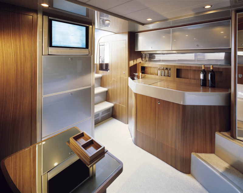 Riva-Riravama_GALLEY